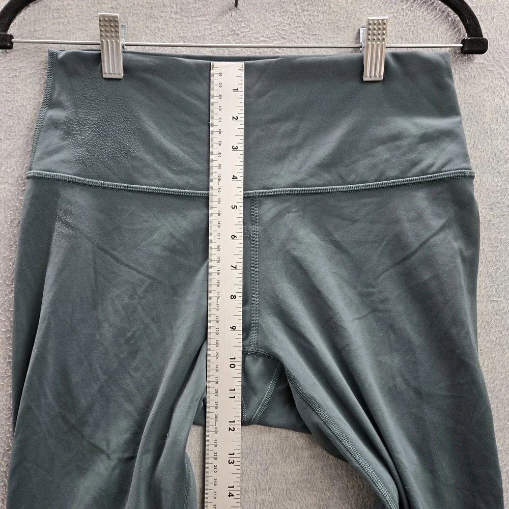Lululemon Women Activewear Pants 8 Blue Wunder Under HR Capri‎ Yoga Legging
